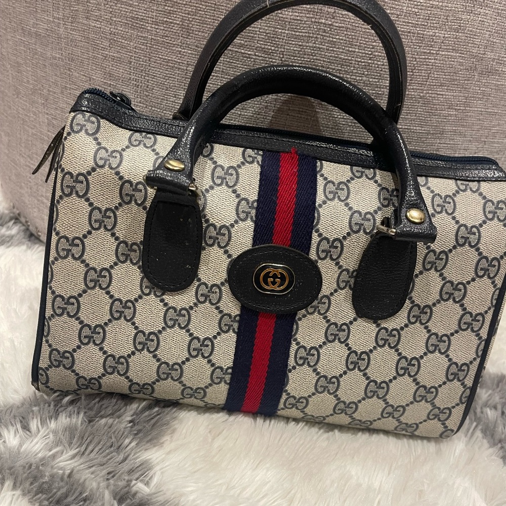 G  -  g  cute bag